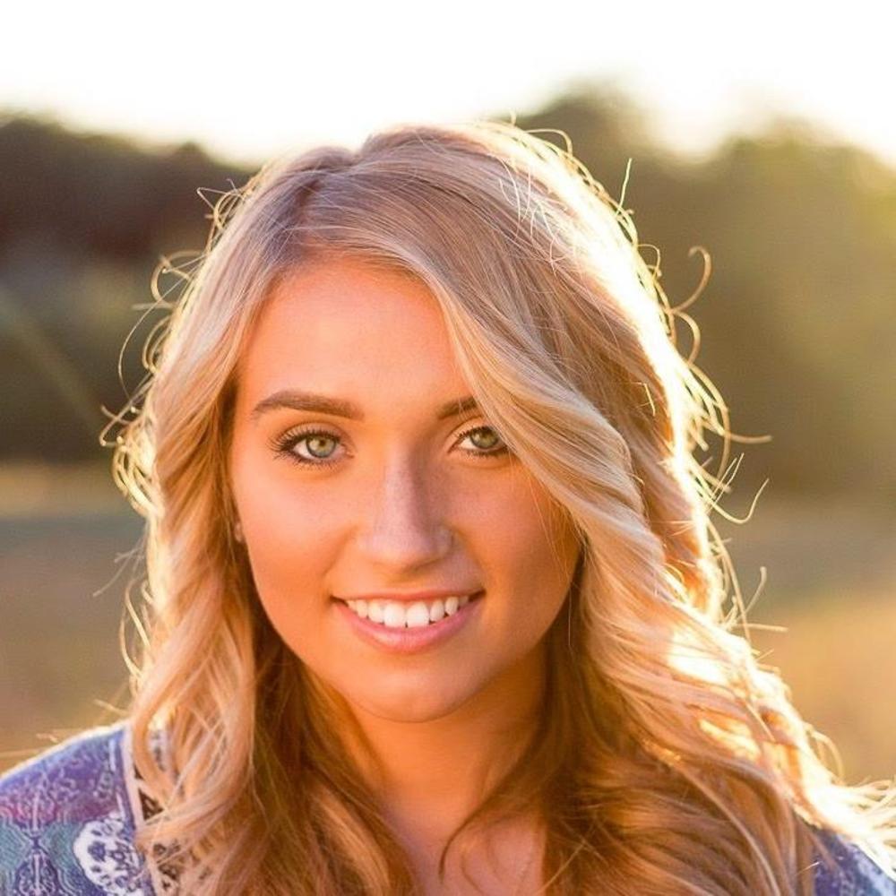 Meet your Posher, Brooke